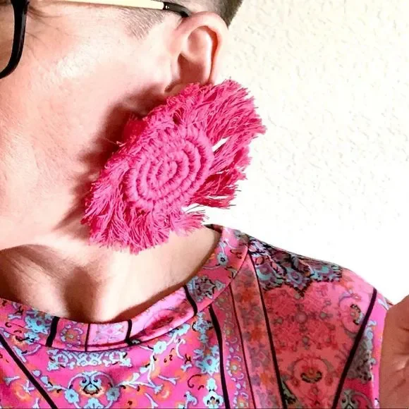New! Handmade Macramé Woven Spiral Disc Statement Earrings Hot Fuchsia Pink - Picture 7 of 12